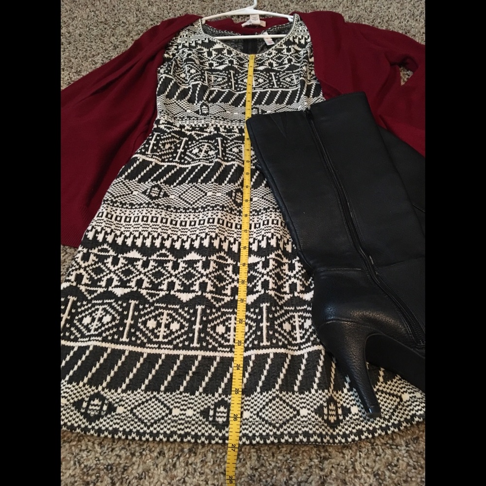 Grey Knit Patterned Dress - Picture 4 of 8